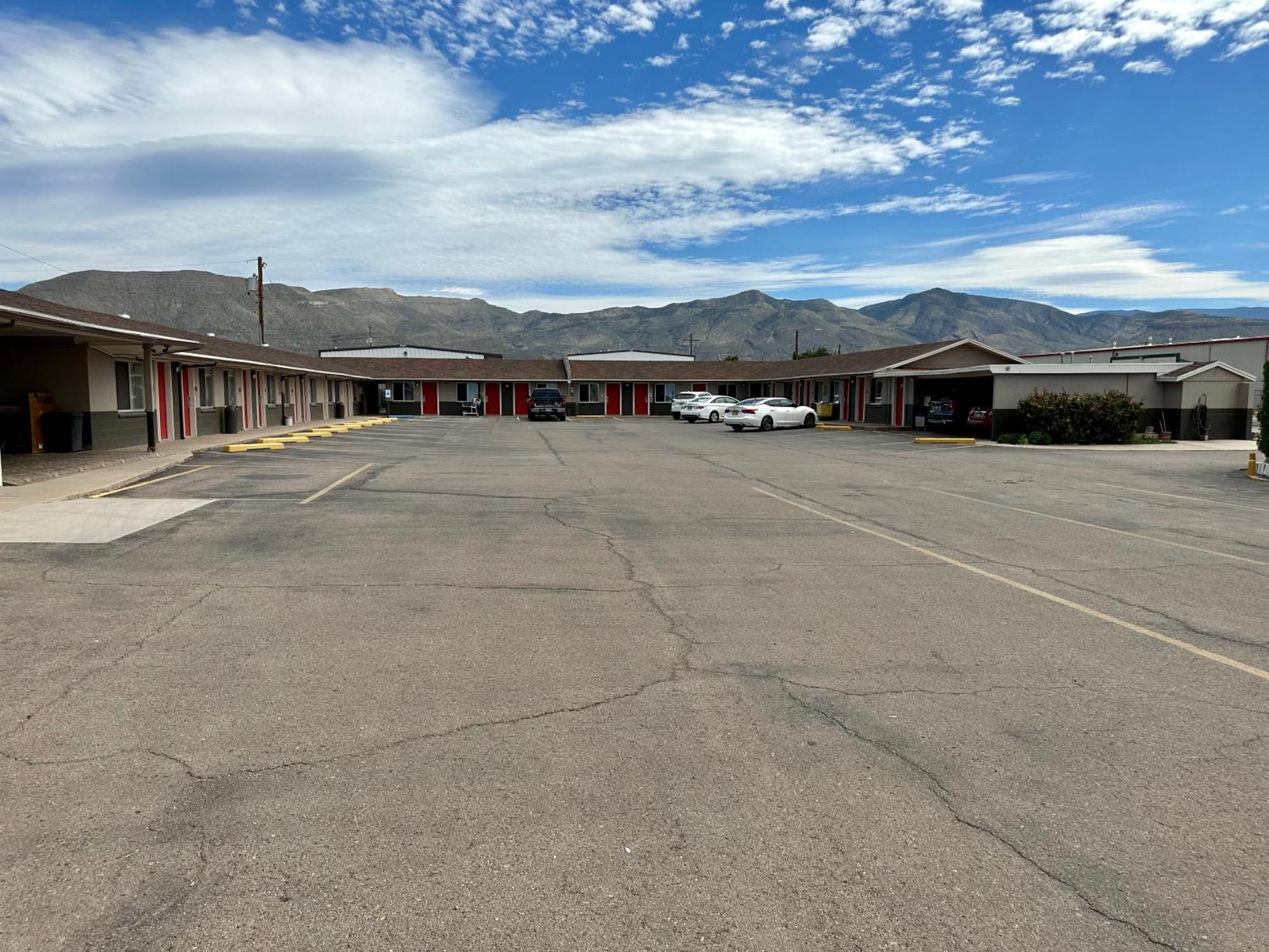 Budget Inn Alamogordo Exterior photo